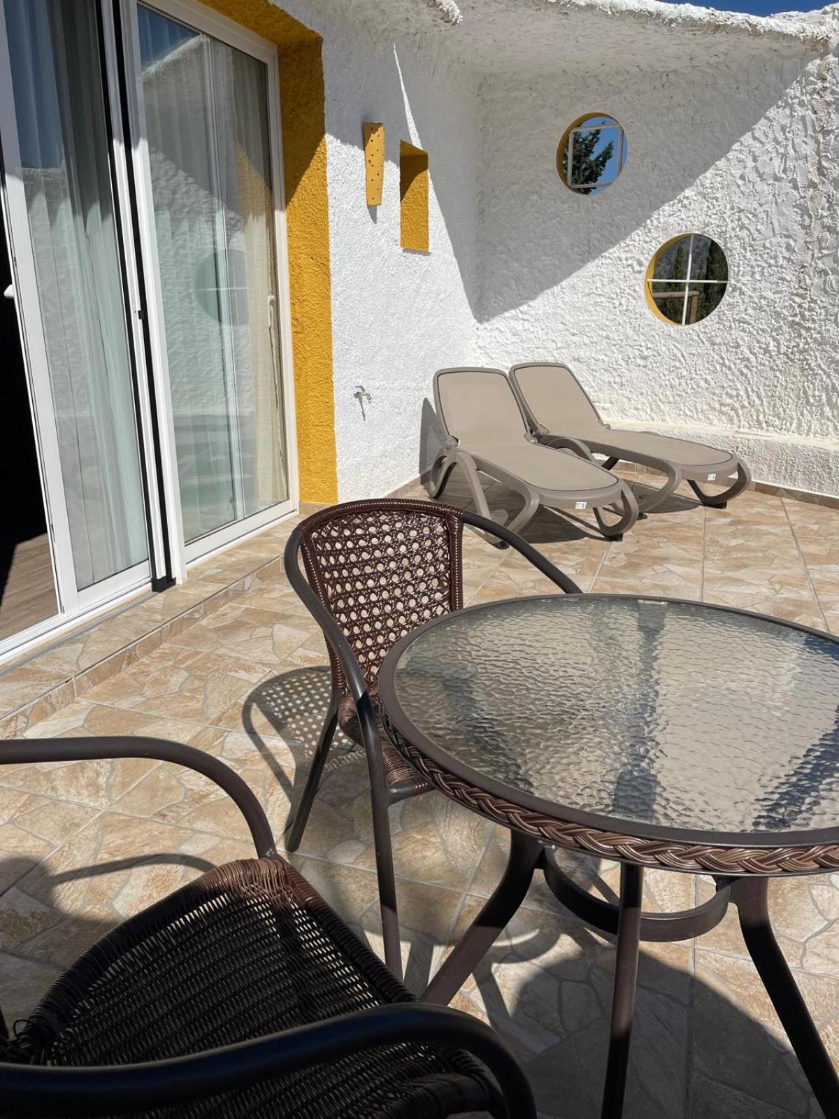 Hotel Rural Los Caracoles Фрихилиана Экстерьер фото