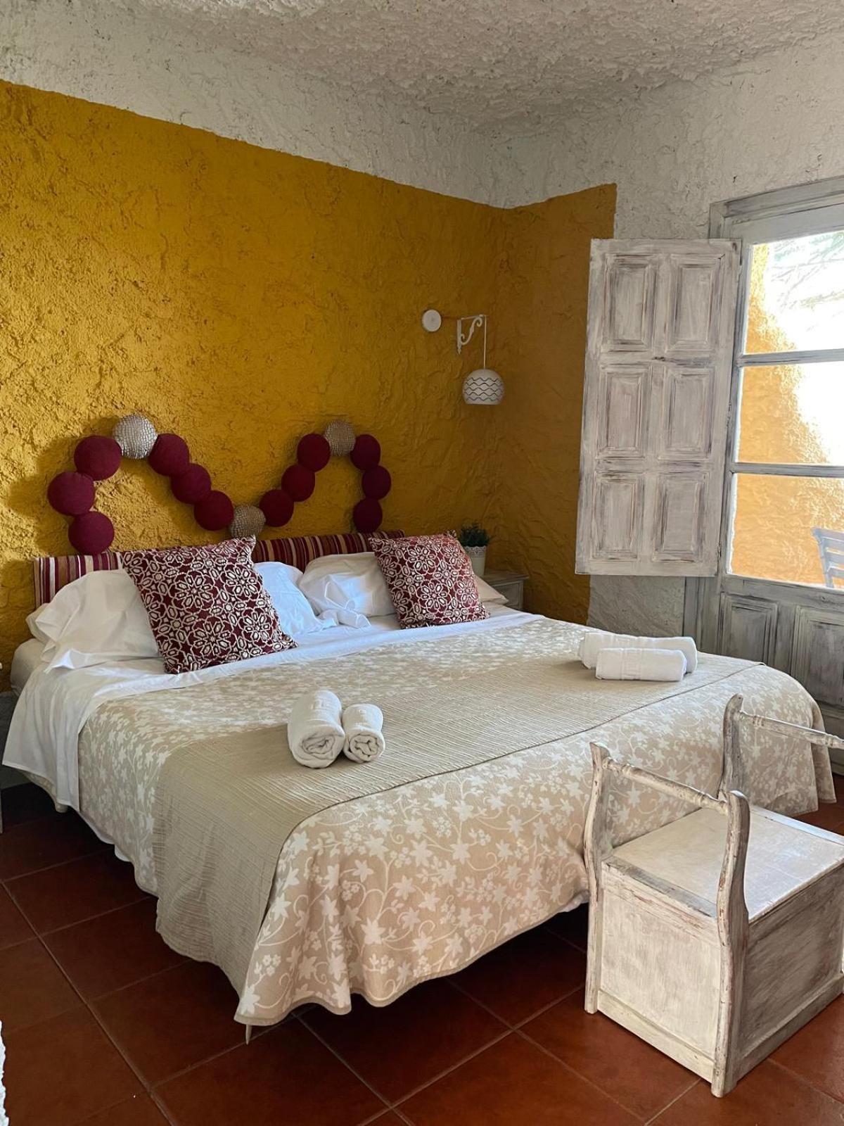 Hotel Rural Los Caracoles Фрихилиана Экстерьер фото